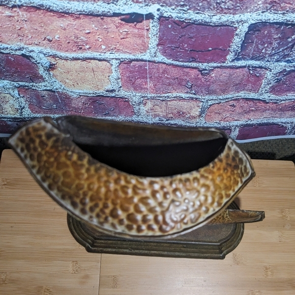 Cowgirl boot clock. Works. Battery opp metal body - Picture 8 of 8